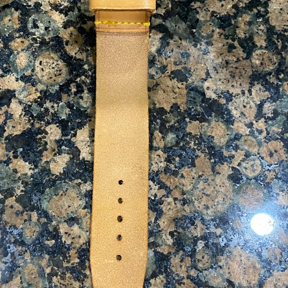 LV EUC Authentic Luggage Strap Poignant Approx 8 Length 2 Wide - Picture 3 of 7